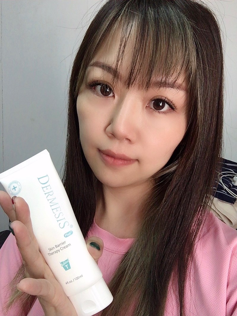 女人知己試用大隊,口碑行銷,部落客行銷,Dermesis迪敏施 Plus 涵鈣休異膚乳霜 滋潤型 120ml,Dermesis迪敏施,滋潤,保溼,舒緩,針對敏感性肌膚皮膚修護屏障,保溼性佳,更加滋潤,減緩水分散失,修護乾燥,有效預防皮膚乾裂,減少肌膚脫屑/脫皮,保濕舒緩,長效滋潤,俢護健康肌