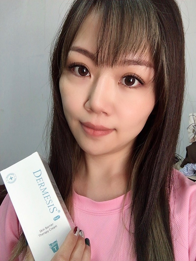 女人知己試用大隊,口碑行銷,部落客行銷,Dermesis迪敏施 Plus 涵鈣休異膚乳霜 滋潤型 120ml,Dermesis迪敏施,滋潤,保溼,舒緩,針對敏感性肌膚皮膚修護屏障,保溼性佳,更加滋潤,減緩水分散失,修護乾燥,有效預防皮膚乾裂,減少肌膚脫屑/脫皮,保濕舒緩,長效滋潤,俢護健康肌