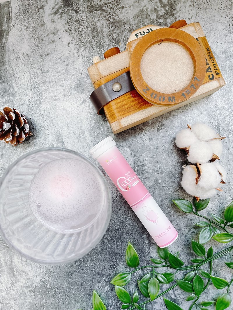 女人知己試用大隊,口碑行銷,部落客行銷,康萃 維生素C1000膠原發泡錠,BeeZin康萃,維生素C膠原發泡錠,1000mgVit.C,Vit.C膠原發泡錠,瑞莎,好氣色,促進膠原蛋白形成,促進鐵吸收,具抗氧化作用,粉紅蔓越莓口味