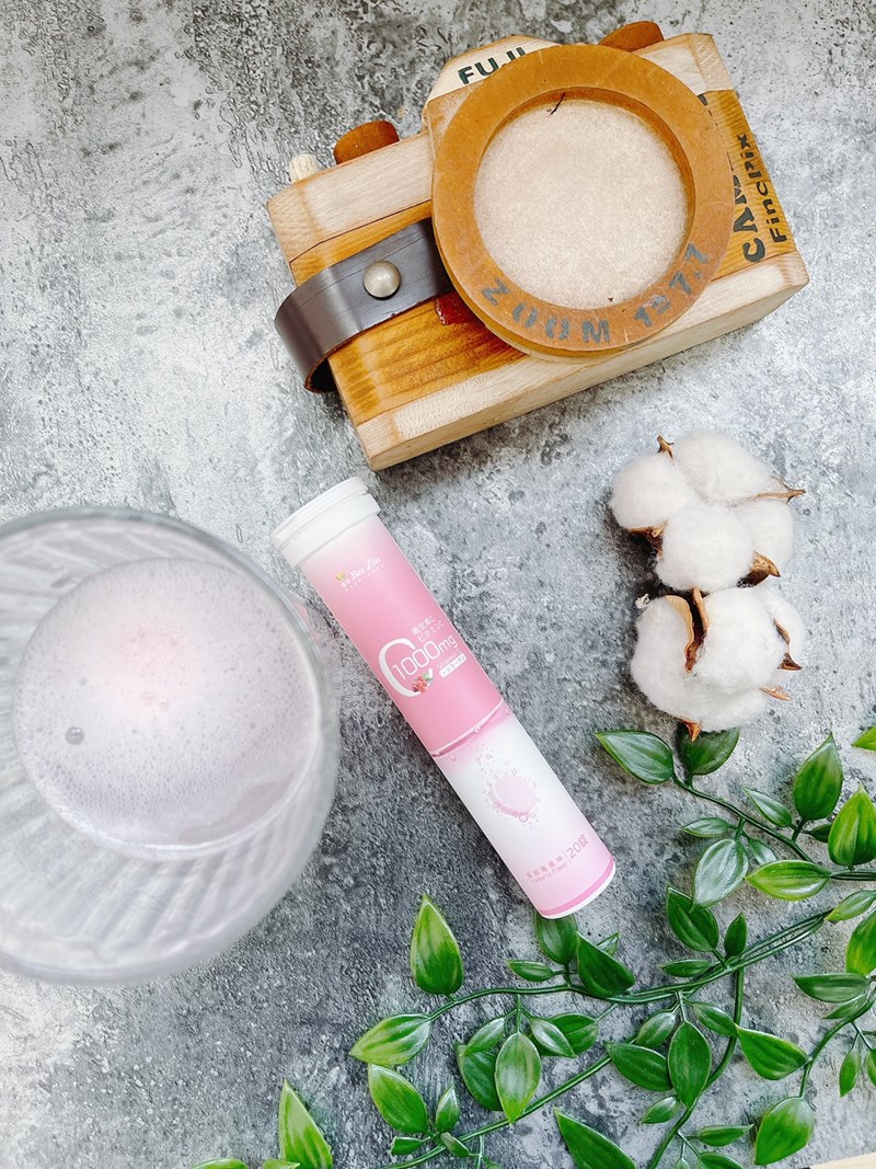 女人知己試用大隊,口碑行銷,部落客行銷,康萃 維生素C1000膠原發泡錠,BeeZin康萃,維生素C膠原發泡錠,1000mgVit.C,Vit.C膠原發泡錠,瑞莎,好氣色,促進膠原蛋白形成,促進鐵吸收,具抗氧化作用,粉紅蔓越莓口味