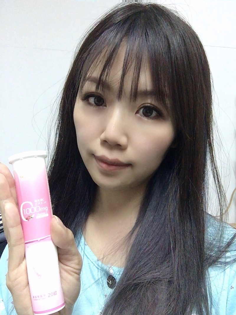 女人知己試用大隊,口碑行銷,部落客行銷,康萃 維生素C1000膠原發泡錠,BeeZin康萃,維生素C膠原發泡錠,1000mgVit.C,Vit.C膠原發泡錠,瑞莎,好氣色,促進膠原蛋白形成,促進鐵吸收,具抗氧化作用,粉紅蔓越莓口味