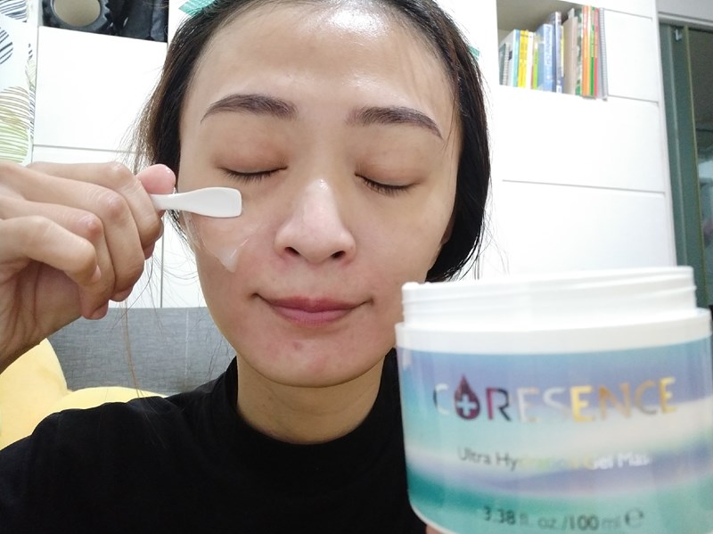 女人知己試用大隊,CORESENCE 蔻仙詩極地冰河醣凍膜,將南極醣蛋白修護力與玻尿酸保濕力注入保濕凍膜中,深度調節肌底造水力,密集補水,改善粗糙感肌膚,讓水嫩效果更持久,鎖水保濕再升級,南極醣蛋白,海藻糖,透明質酸鈉,金縷梅,薰衣草,天竺葵