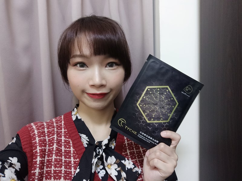 女人知己試用大隊,口碑行銷,部落客行銷,TYCHE太姬  石墨烯活顏鑽光面膜 ,TYCHE太姬,石墨烯,面膜,黑面膜,石墨烯面膜,石墨烯活顏鑽光面膜,面膜界的美肌導入儀,六胜肽,蠶絲蛋白,傳明酸,海藻醣,台灣面膜,台灣保養品牌,保溼,緊緻,賦活