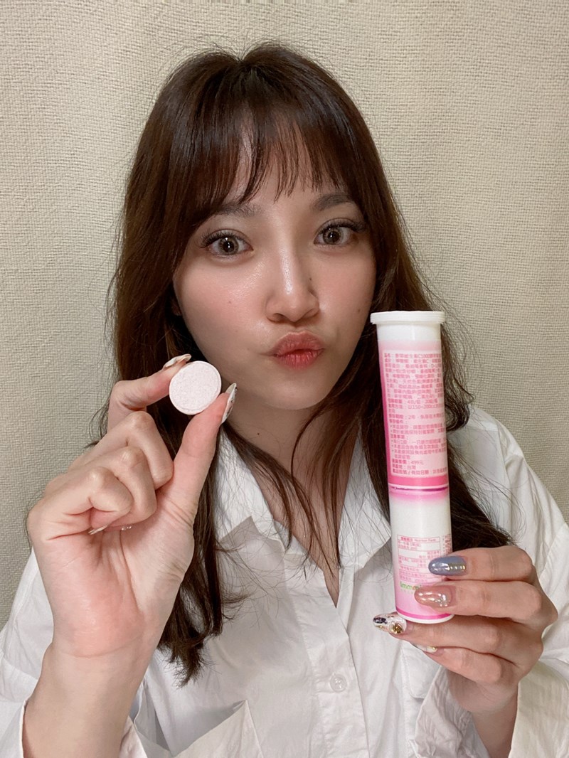 女人知己試用大隊,口碑行銷,部落客行銷,康萃 維生素C1000膠原發泡錠,BeeZin康萃,維生素C膠原發泡錠,1000mgVit.C,Vit.C膠原發泡錠,瑞莎,好氣色,促進膠原蛋白形成,促進鐵吸收,具抗氧化作用,粉紅蔓越莓口味