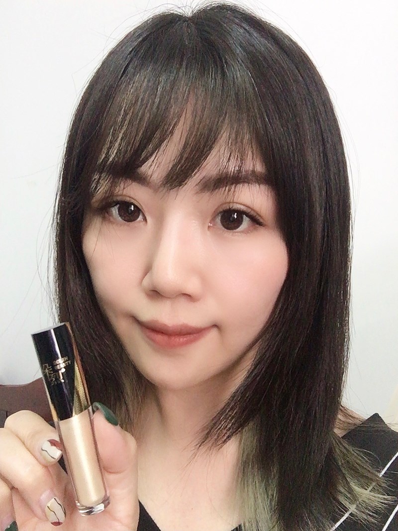 女人知己試用大隊,口碑行銷,部落客行銷,Lokah高光打亮蜜 香檳金＋ Lokah小臉V提拉面模,Lokah高光打亮蜜,Lokah小臉V提拉面模,極美光澤,立體,光澤妝感,朵烈美妝,紐約國際彩妝師,Doleh Beauty NYC,Naomi 老師監製,泰雅紋面設計,紐約品牌創立