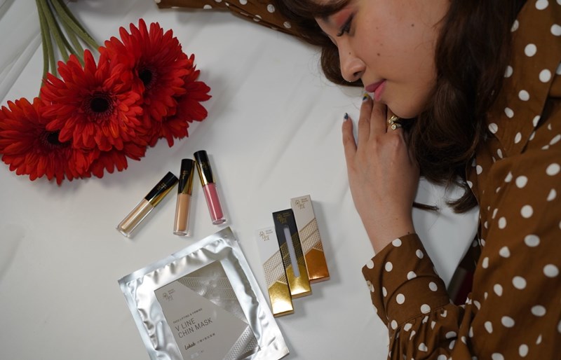 女人知己試用大隊,口碑行銷,部落客行銷,Lokah裸妝心機彩妝組,Lokah一抹超持妝遮蝦蜜,自然色,Logah高光打亮蜜,香檳金,Lokah泰雅女孩唇頰釉,紐約國際彩妝師,Doleh Beauty NYC,Naomi 老師監製,朵烈美妝,紐約品牌創立