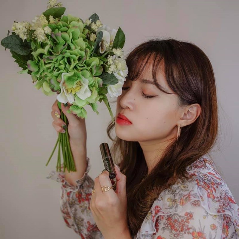 女人知己試用大隊,口碑行銷,部落客行銷,OSEUR歐絲爾時尚經典唇膏-08陽光金盞,防止嘴唇乾裂,唇色蒼白問題,唇紋明顯問題,滋潤保濕,自然水潤,含多重保濕滋養成分,使嘴唇光滑,撫平嘴唇細紋,保護嘴唇,透明感自然唇色,瞬間轉換紅潤好氣色