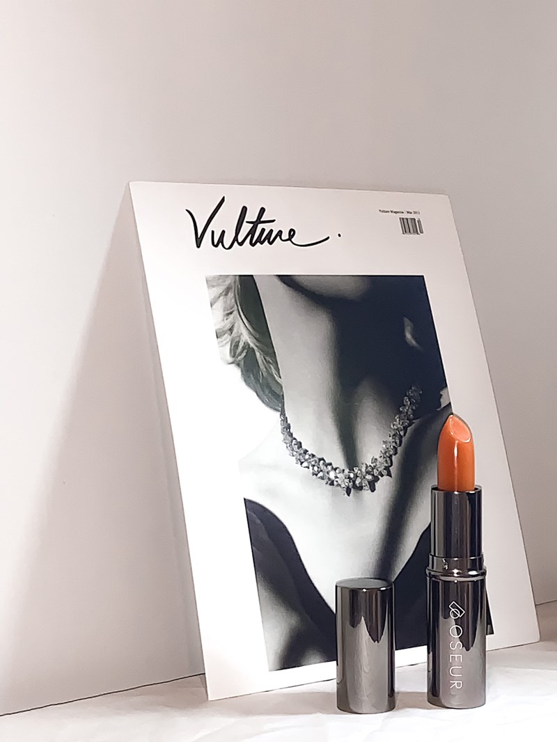 女人知己試用大隊,口碑行銷,部落客行銷,OSEUR歐絲爾時尚經典唇膏-08陽光金盞,防止嘴唇乾裂,唇色蒼白問題,唇紋明顯問題,滋潤保濕,自然水潤,含多重保濕滋養成分,使嘴唇光滑,撫平嘴唇細紋,保護嘴唇,透明感自然唇色,瞬間轉換紅潤好氣色