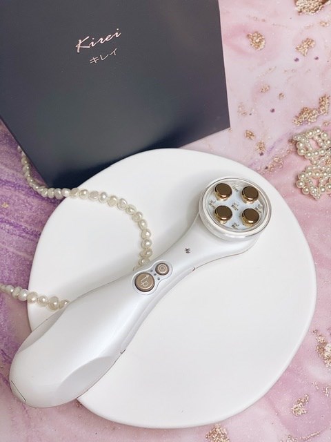 女人知己試用大隊,口碑行銷,部落客行銷,Kirei 黃金美顏凍齡儀,Kirei黃金導入緊緻儀,Kirei黃金亮膚儀,Kirei,黃金美顏凍齡儀,深層導入緊緻,裸肌,嫩膚,美膚導入儀,淨顏嫩膚,一機底四種功效,深層緊緻,通暢毛孔,緊緻毛孔,淨化毛孔,亮白,使肌膚留住保養品,恢復肌膚彈性,彈力肌膚,緊俏,重返年輕,豐潤肌膚,細緻肌膚,恢復生機,活化,Kirei 逆天奇機