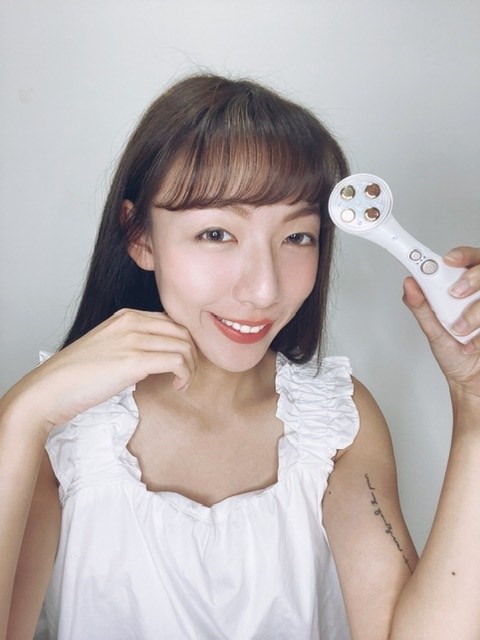 女人知己試用大隊,口碑行銷,部落客行銷,Kirei 黃金美顏凍齡儀,Kirei黃金導入緊緻儀,Kirei黃金亮膚儀,Kirei,黃金美顏凍齡儀,深層導入緊緻,裸肌,嫩膚,美膚導入儀,淨顏嫩膚,一機底四種功效,深層緊緻,通暢毛孔,緊緻毛孔,淨化毛孔,亮白,使肌膚留住保養品,恢復肌膚彈性,彈力肌膚,緊俏,重返年輕,豐潤肌膚,細緻肌膚,恢復生機,活化,Kirei 逆天奇機