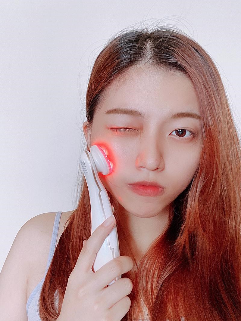 女人知己試用大隊,口碑行銷,部落客行銷,Kirei 黃金美顏凍齡儀,Kirei黃金導入緊緻儀,Kirei黃金亮膚儀,Kirei,黃金美顏凍齡儀,深層導入緊緻,裸肌,嫩膚,美膚導入儀,淨顏嫩膚,一機底四種功效,深層緊緻,通暢毛孔,緊緻毛孔,淨化毛孔,亮白,使肌膚留住保養品,恢復肌膚彈性,彈力肌膚,緊俏,重返年輕,豐潤肌膚,細緻肌膚,恢復生機,活化,Kirei 逆天奇機