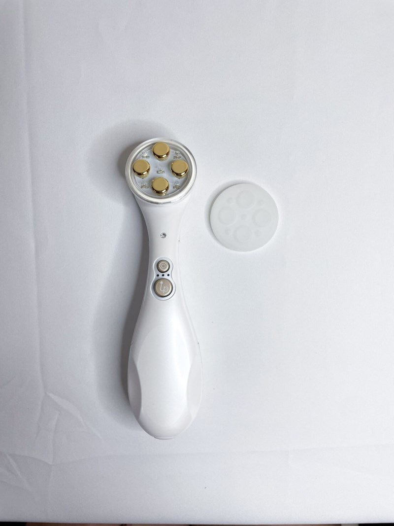 女人知己試用大隊,口碑行銷,部落客行銷,Kirei 黃金美顏凍齡儀,Kirei黃金導入緊緻儀,Kirei黃金亮膚儀,Kirei,黃金美顏凍齡儀,深層導入緊緻,裸肌,嫩膚,美膚導入儀,淨顏嫩膚,一機底四種功效,深層緊緻,通暢毛孔,緊緻毛孔,淨化毛孔,亮白,使肌膚留住保養品,恢復肌膚彈性,彈力肌膚,緊俏,重返年輕,豐潤肌膚,細緻肌膚,恢復生機,活化,Kirei 逆天奇機