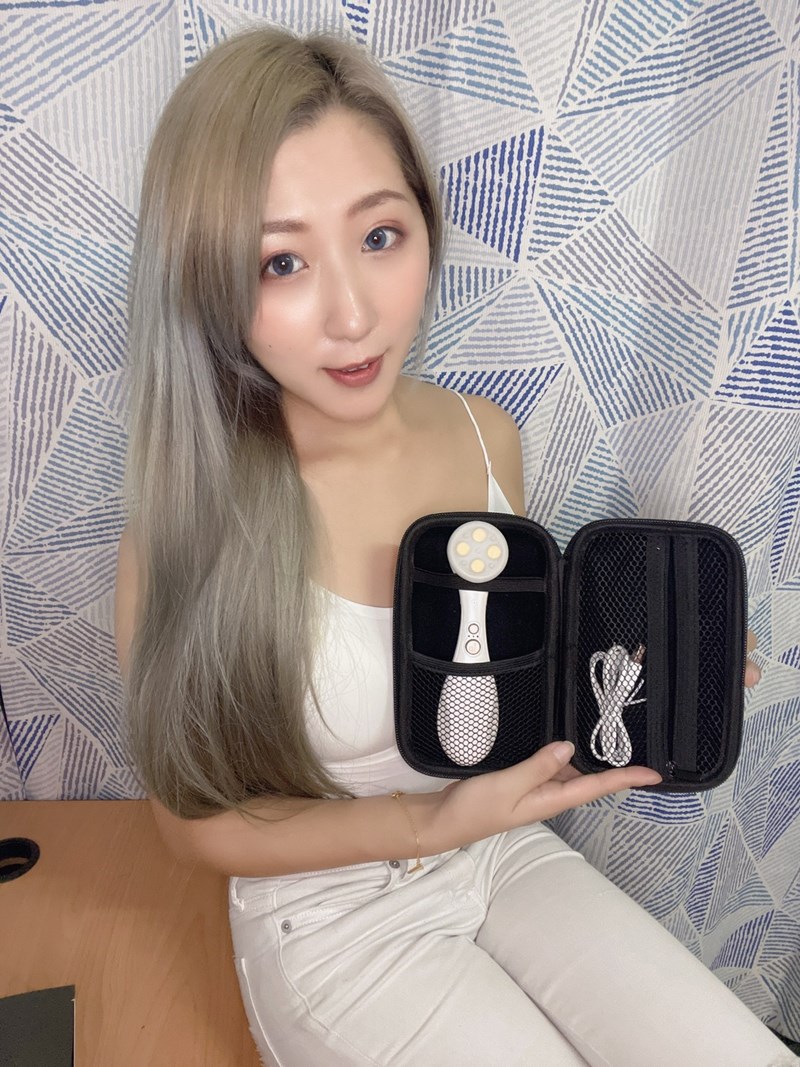 女人知己試用大隊,口碑行銷,部落客行銷,Kirei 黃金美顏凍齡儀,Kirei黃金導入緊緻儀,Kirei黃金亮膚儀,Kirei,黃金美顏凍齡儀,深層導入緊緻,裸肌,嫩膚,美膚導入儀,淨顏嫩膚,一機底四種功效,深層緊緻,通暢毛孔,緊緻毛孔,淨化毛孔,亮白,使肌膚留住保養品,恢復肌膚彈性,彈力肌膚,緊俏,重返年輕,豐潤肌膚,細緻肌膚,恢復生機,活化,Kirei 逆天奇機