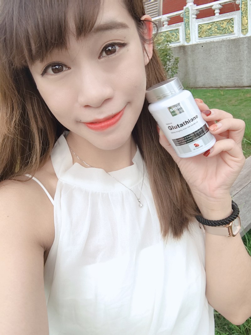 女人知己試用大隊,口碑行銷,部落客行銷,SMOL澄淨亮妍複方膠囊,SMOL,妮萃美,SMOL莫斯,澄淨亮妍複方膠囊,穀光甘肽,GSH,血橙,圓酵母,幫助入睡,日本,glutathione,賽洛美,養顏美容,助眠,吃的青春露,亮妍透光,好氣色