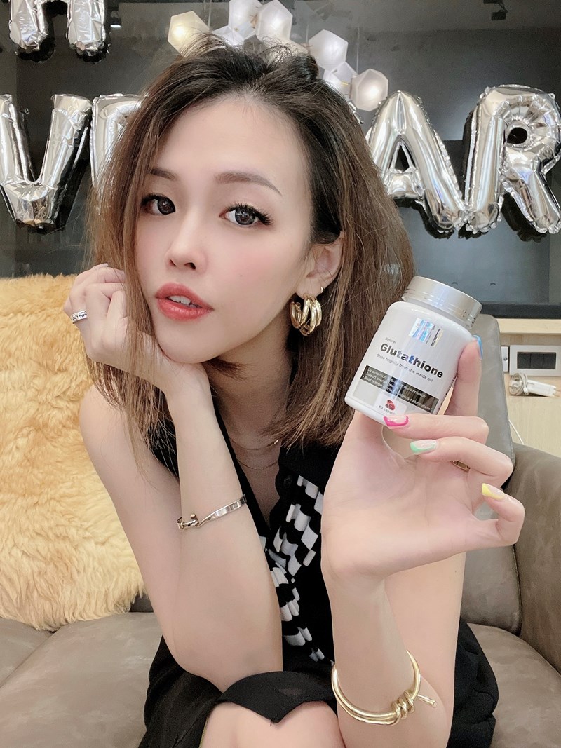 女人知己試用大隊,口碑行銷,部落客行銷,SMOL澄淨亮妍複方膠囊,SMOL,妮萃美,SMOL莫斯,澄淨亮妍複方膠囊,穀光甘肽,GSH,血橙,圓酵母,幫助入睡,日本,glutathione,賽洛美,養顏美容,助眠,吃的青春露,亮妍透光,好氣色