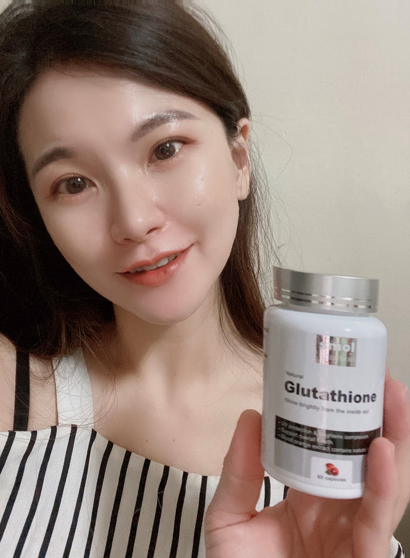 女人知己試用大隊,口碑行銷,部落客行銷,SMOL澄淨亮妍複方膠囊,SMOL,妮萃美,SMOL莫斯,澄淨亮妍複方膠囊,穀光甘肽,GSH,血橙,圓酵母,幫助入睡,日本,glutathione,賽洛美,養顏美容,助眠,吃的青春露,亮妍透光,好氣色