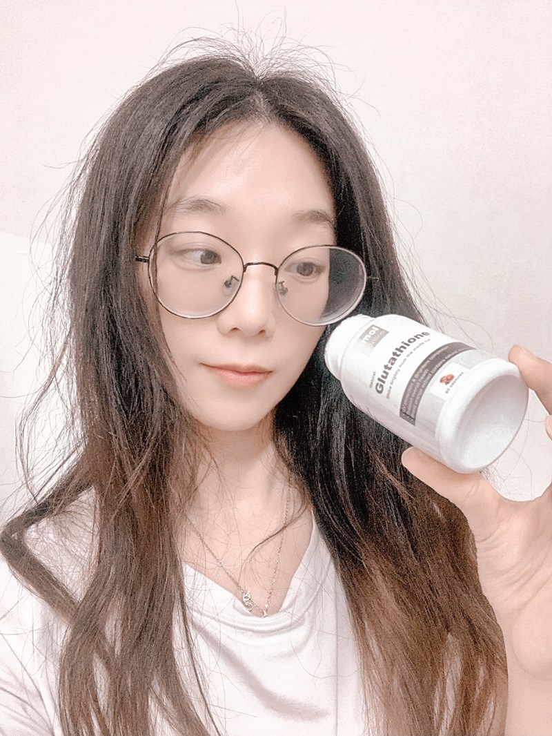 女人知己試用大隊,口碑行銷,部落客行銷,SMOL澄淨亮妍複方膠囊,SMOL,妮萃美,SMOL莫斯,澄淨亮妍複方膠囊,穀光甘肽,GSH,血橙,圓酵母,幫助入睡,日本,glutathione,賽洛美,養顏美容,助眠,吃的青春露,亮妍透光,好氣色