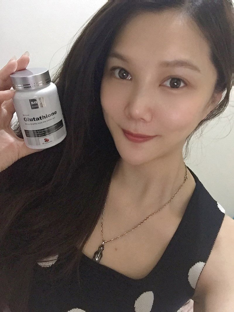 女人知己試用大隊,口碑行銷,部落客行銷,SMOL澄淨亮妍複方膠囊,SMOL,妮萃美,SMOL莫斯,澄淨亮妍複方膠囊,穀光甘肽,GSH,血橙,圓酵母,幫助入睡,日本,glutathione,賽洛美,養顏美容,助眠,吃的青春露,亮妍透光,好氣色