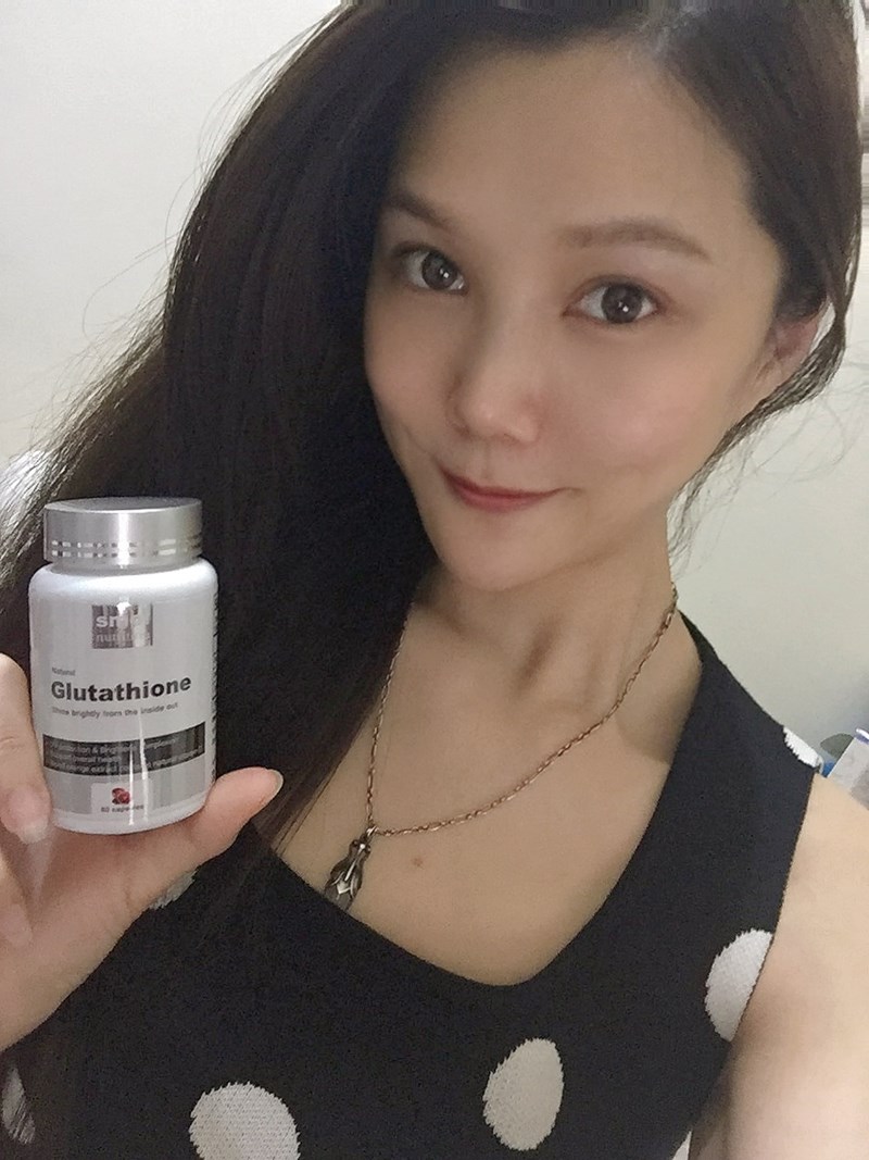 女人知己試用大隊,口碑行銷,部落客行銷,SMOL澄淨亮妍複方膠囊,SMOL,妮萃美,SMOL莫斯,澄淨亮妍複方膠囊,穀光甘肽,GSH,血橙,圓酵母,幫助入睡,日本,glutathione,賽洛美,養顏美容,助眠,吃的青春露,亮妍透光,好氣色