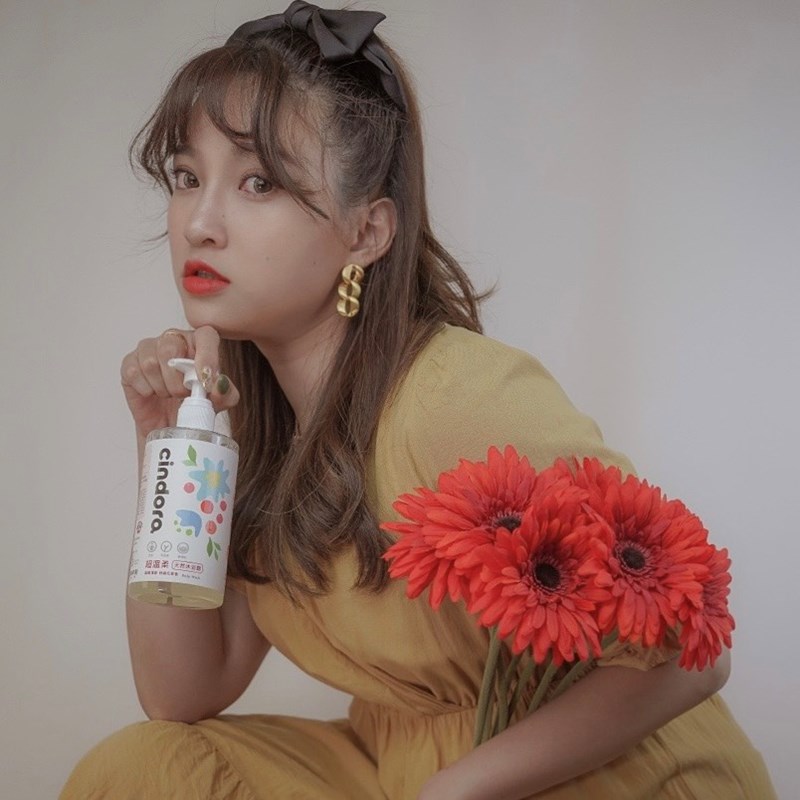 女人知己試用大隊,口碑行銷,部落客行銷,馨朵拉cindora 超溫柔天然沐浴露,馨朵拉,cindora,馨朵拉超溫柔天然沐浴露,女性專用,孕婦適用,生理期適用,全膚質適用,敏弱肌適用,pH4.8黃金比例,私密肌保養,一瓶洗全身,溫和不易刺激,散發甜美花果香,添加胺基酸,鎖水保濕