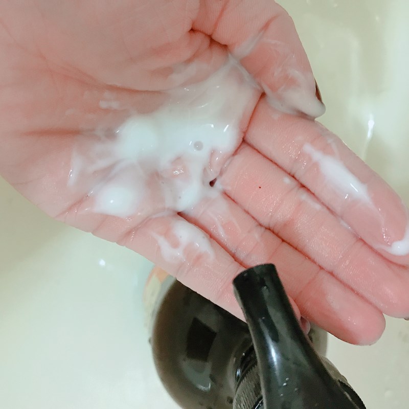 女人知己試用大隊,口碑行銷,部落客行銷,馨朵拉cindora 草本植萃洗髮精+草本植萃護髮素,馨朵拉草本植萃洗髮精,馨朵拉草本植萃護髮素,馨朵拉cindora,堅持不添加任何有疑慮成分,0矽靈,不含SLS, SLES,ALS,ALES,不添加MI/MCI防腐劑,不添加色素,Parabens,不做動物性實驗,撫平糾結毛躁,調理頭皮,敏弱頭皮適用,孕婦適用,溫和不易刺激,Spa級香氛