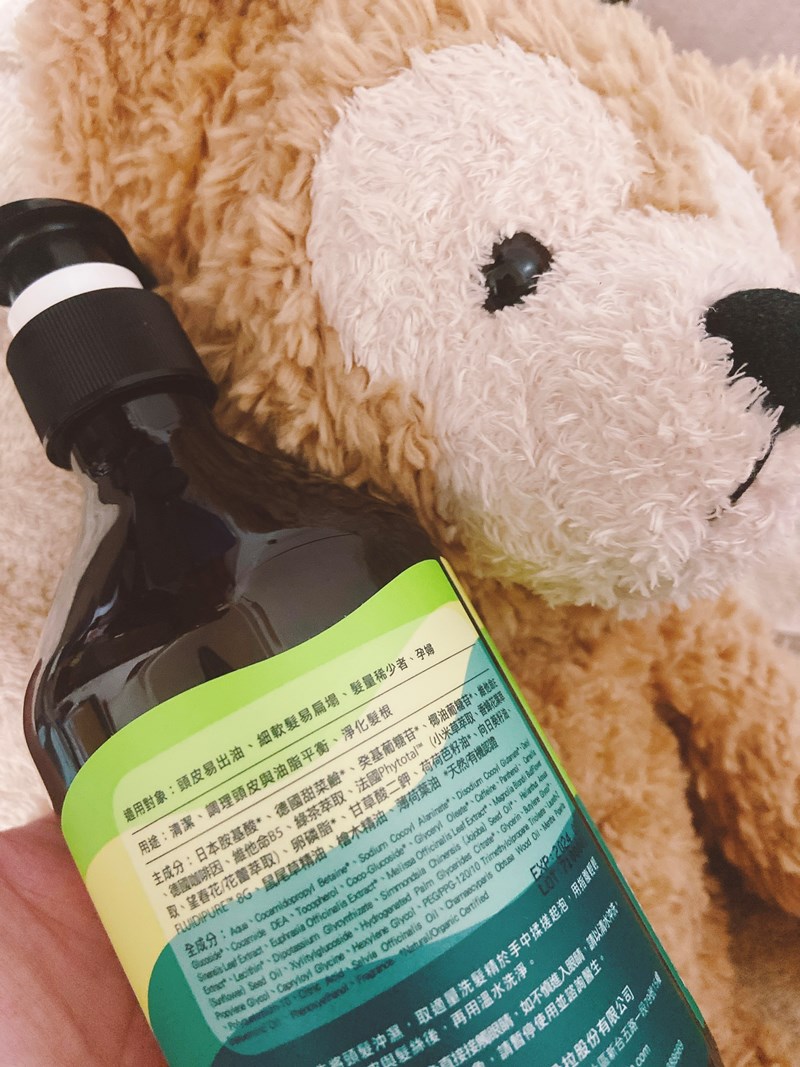 女人知己試用大隊,口碑行銷,部落客行銷,馨朵拉cindora 草本植萃洗髮精+草本植萃護髮素,馨朵拉草本植萃洗髮精,馨朵拉草本植萃護髮素,馨朵拉cindora,堅持不添加任何有疑慮成分,0矽靈,不含SLS, SLES,ALS,ALES,不添加MI/MCI防腐劑,不添加色素,Parabens,不做動物性實驗,撫平糾結毛躁,調理頭皮,敏弱頭皮適用,孕婦適用,溫和不易刺激,Spa級香氛