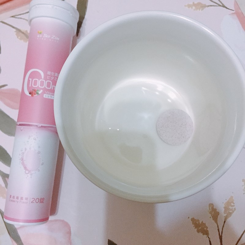 女人知己試用大隊,口碑行銷,部落客行銷,康萃 維生素C1000膠原發泡錠,BeeZin康萃,維生素C膠原發泡錠,1000mgVit.C,Vit.C膠原發泡錠,瑞莎,好氣色,促進膠原蛋白形成,促進鐵吸收,具抗氧化作用,粉紅蔓越莓口味