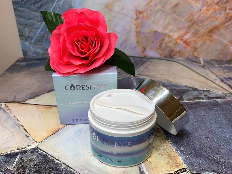 女人知己試用大隊,CORESENCE 蔻仙詩極地冰河醣凍膜,將南極醣蛋白修護力與玻尿酸保濕力注入保濕凍膜中,深度調節肌底造水力,密集補水,改善粗糙感肌膚,讓水嫩效果更持久,鎖水保濕再升級,南極醣蛋白,海藻糖,透明質酸鈉,金縷梅,薰衣草,天竺葵