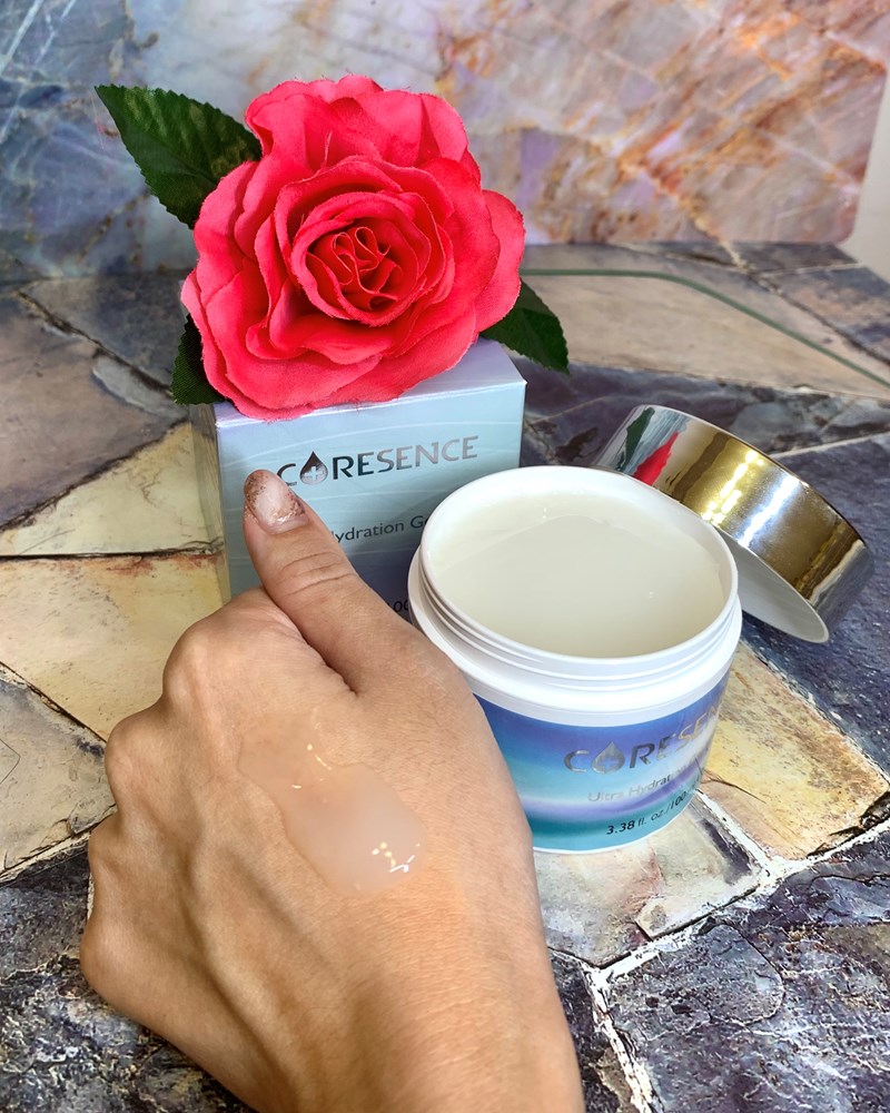 女人知己試用大隊,CORESENCE 蔻仙詩極地冰河醣凍膜,將南極醣蛋白修護力與玻尿酸保濕力注入保濕凍膜中,深度調節肌底造水力,密集補水,改善粗糙感肌膚,讓水嫩效果更持久,鎖水保濕再升級,南極醣蛋白,海藻糖,透明質酸鈉,金縷梅,薰衣草,天竺葵