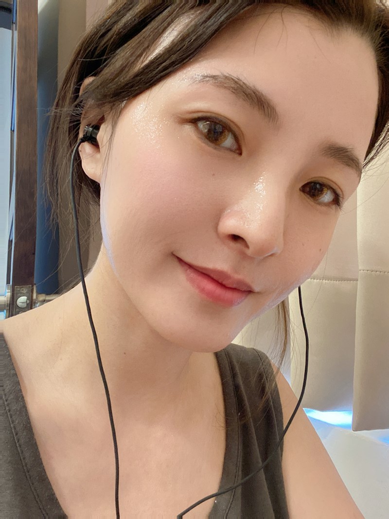 女人知己試用大隊,口碑行銷,部落客行銷,BEMORAL納西瑟斯裸妝面膜,散發柔滑光澤！月光閃粉，10分鐘達到隔離裸素顏,植物萃取日本林原生物糖類，含豐富鉀離子，幫助細胞保持滲透平衡，協助水份完整進入細胞,取用德國引領全球的「閃光粉特殊原料」並合乎歐盟法規，達最高品質與規範要求的安全成份,特級研發面膜紙採用日本紡織領先技術製作以棉籽絨為原料的再生纖維素的纖維組織，具優良的保水性,緊密服貼性,高度透明性,取得SGS檢驗認證,#裸妝面膜