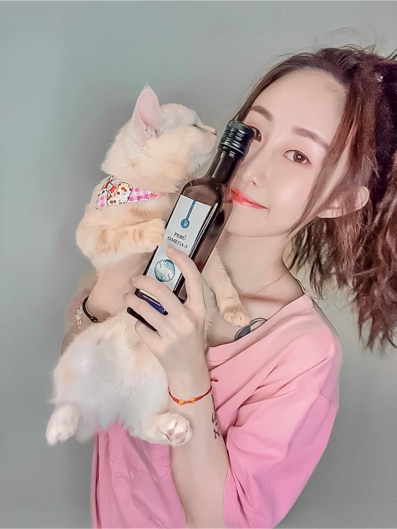 女人知己試用大隊,口碑行銷,部落客行銷,愛寶Perú黃金魚油+,愛寶aipawspro寵物醫美級賽洛美Perú黃金魚油,寵物品牌首創添加醫美頂級賽洛美,通過USP/SGS/FDA認證,祕魯純淨海域小型魚製成,寵物保健專家,寵物養生專員