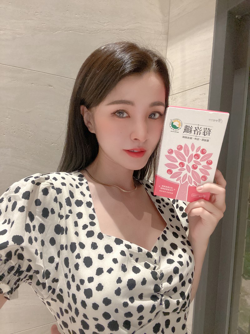 女人知己試用大隊,口碑行銷,部落客行銷,柏諦生技莓洛纖,榮獲SNQ國家品質標章,榮獲BODY雜誌體面奧斯卡榮美榜五星獎,蔓越莓,洛神花萃取物,膳食纖維,草本植物萃取,添加膳食纖維，調節生理機能,養顏美容
