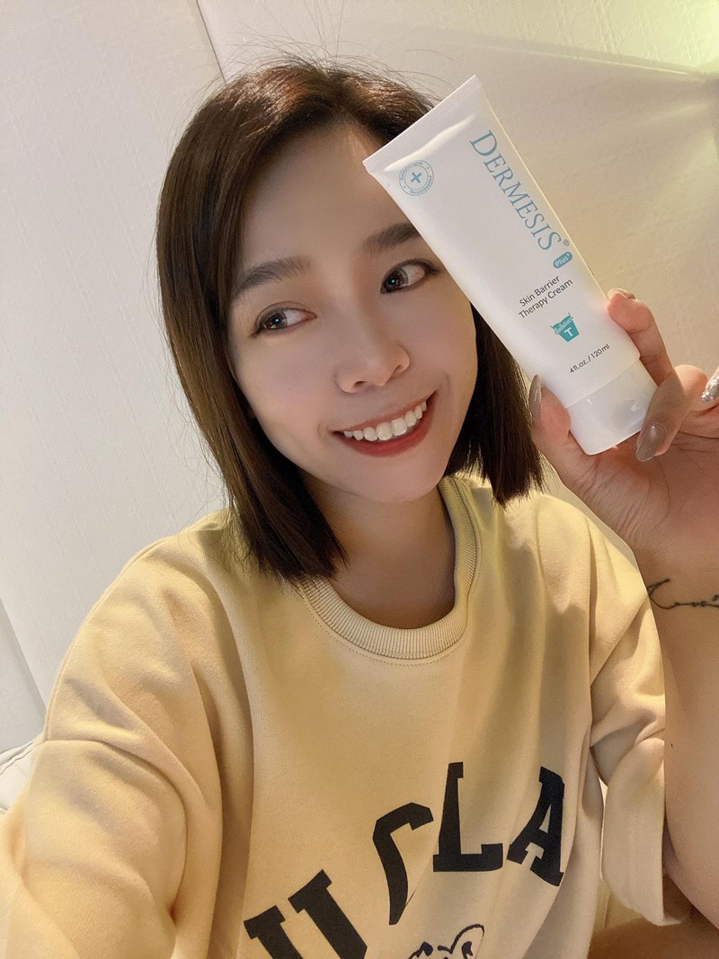 女人知己試用大隊,口碑行銷,部落客行銷,Dermesis迪敏施 Plus 涵鈣休異膚乳霜 滋潤型 120ml,Dermesis迪敏施,滋潤,保溼,舒緩,針對敏感性肌膚皮膚修護屏障,保溼性佳,更加滋潤,減緩水分散失,修護乾燥,有效預防皮膚乾裂,減少肌膚脫屑/脫皮,保濕舒緩,長效滋潤,俢護健康肌