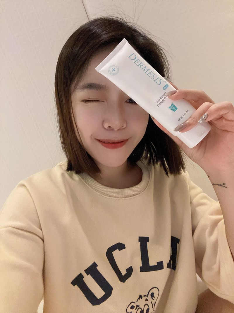 女人知己試用大隊,口碑行銷,部落客行銷,Dermesis迪敏施 Plus 涵鈣休異膚乳霜 滋潤型 120ml,Dermesis迪敏施,滋潤,保溼,舒緩,針對敏感性肌膚皮膚修護屏障,保溼性佳,更加滋潤,減緩水分散失,修護乾燥,有效預防皮膚乾裂,減少肌膚脫屑/脫皮,保濕舒緩,長效滋潤,俢護健康肌