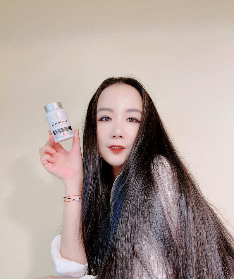 女人知己試用大隊,口碑行銷,部落客行銷,SMOL澄淨亮妍複方膠囊,SMOL,妮萃美,SMOL莫斯,澄淨亮妍複方膠囊,穀光甘肽,GSH,血橙,圓酵母,幫助入睡,日本,glutathione,賽洛美,養顏美容,助眠,吃的青春露,亮妍透光,好氣色