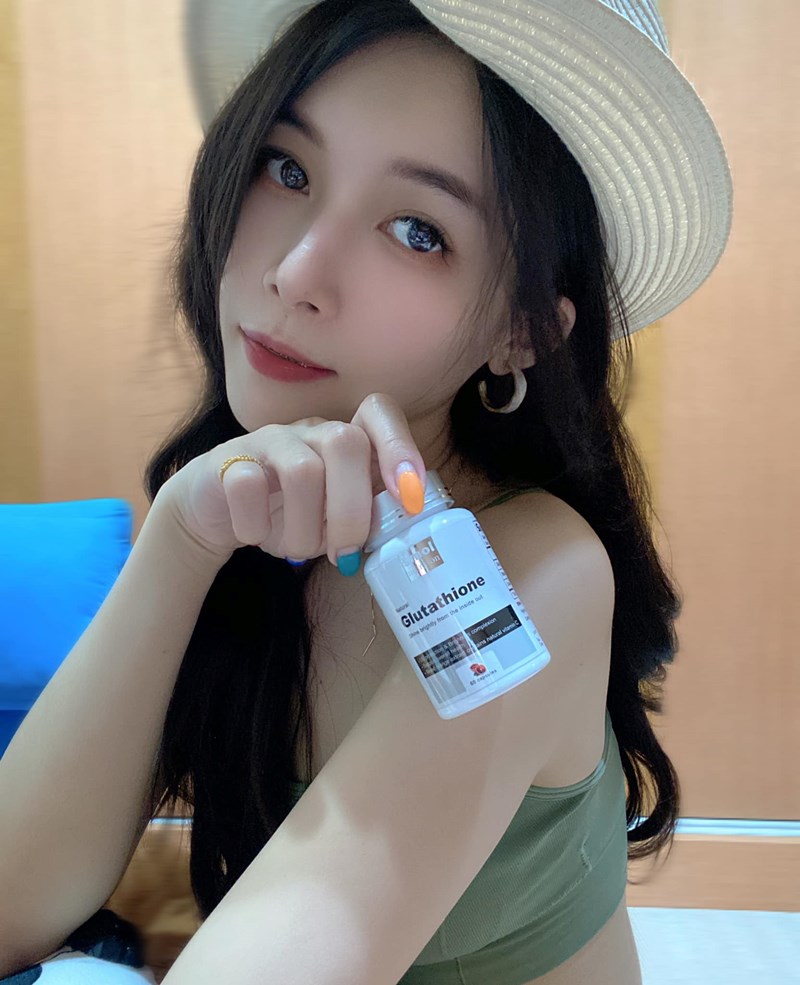 女人知己試用大隊,口碑行銷,部落客行銷,SMOL澄淨亮妍複方膠囊,SMOL,妮萃美,SMOL莫斯,澄淨亮妍複方膠囊,穀光甘肽,GSH,血橙,圓酵母,幫助入睡,日本,glutathione,賽洛美,養顏美容,助眠,吃的青春露,亮妍透光,好氣色