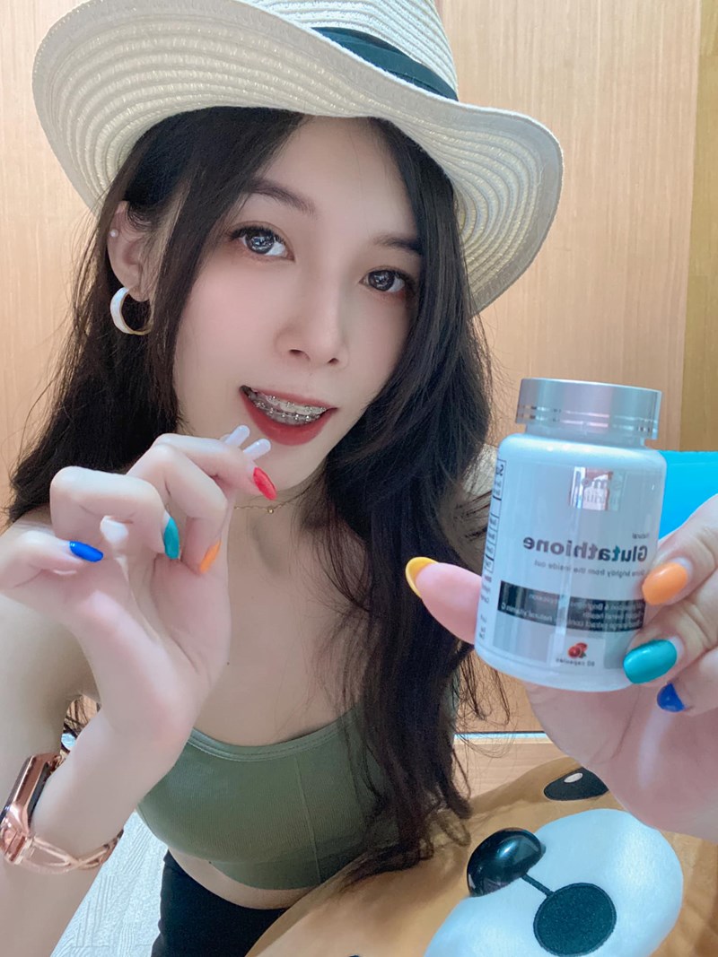 女人知己試用大隊,口碑行銷,部落客行銷,SMOL澄淨亮妍複方膠囊,SMOL,妮萃美,SMOL莫斯,澄淨亮妍複方膠囊,穀光甘肽,GSH,血橙,圓酵母,幫助入睡,日本,glutathione,賽洛美,養顏美容,助眠,吃的青春露,亮妍透光,好氣色