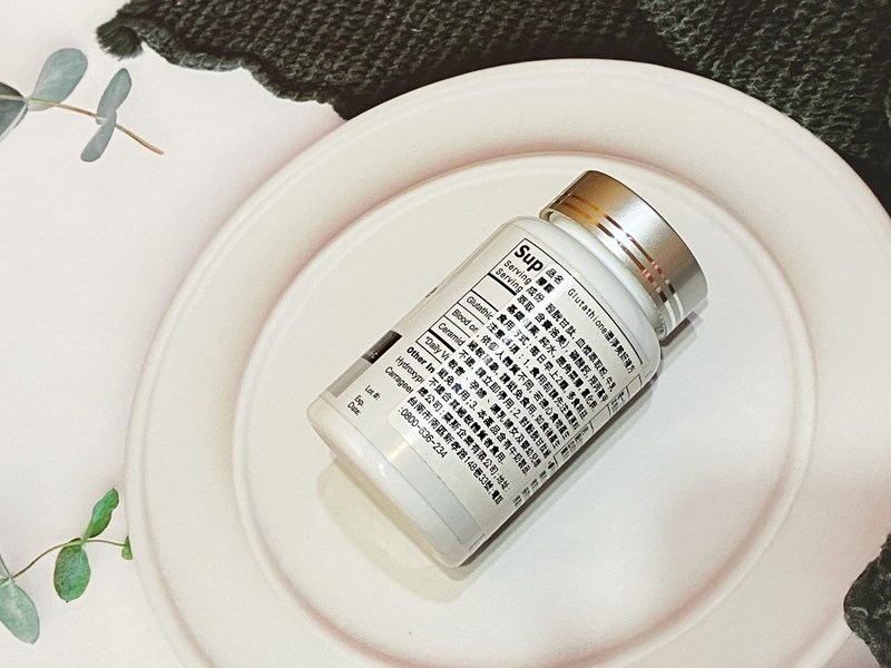 女人知己試用大隊,口碑行銷,部落客行銷,SMOL澄淨亮妍複方膠囊,SMOL,妮萃美,SMOL莫斯,澄淨亮妍複方膠囊,穀光甘肽,GSH,血橙,圓酵母,幫助入睡,日本,glutathione,賽洛美,養顏美容,助眠,吃的青春露,亮妍透光,好氣色