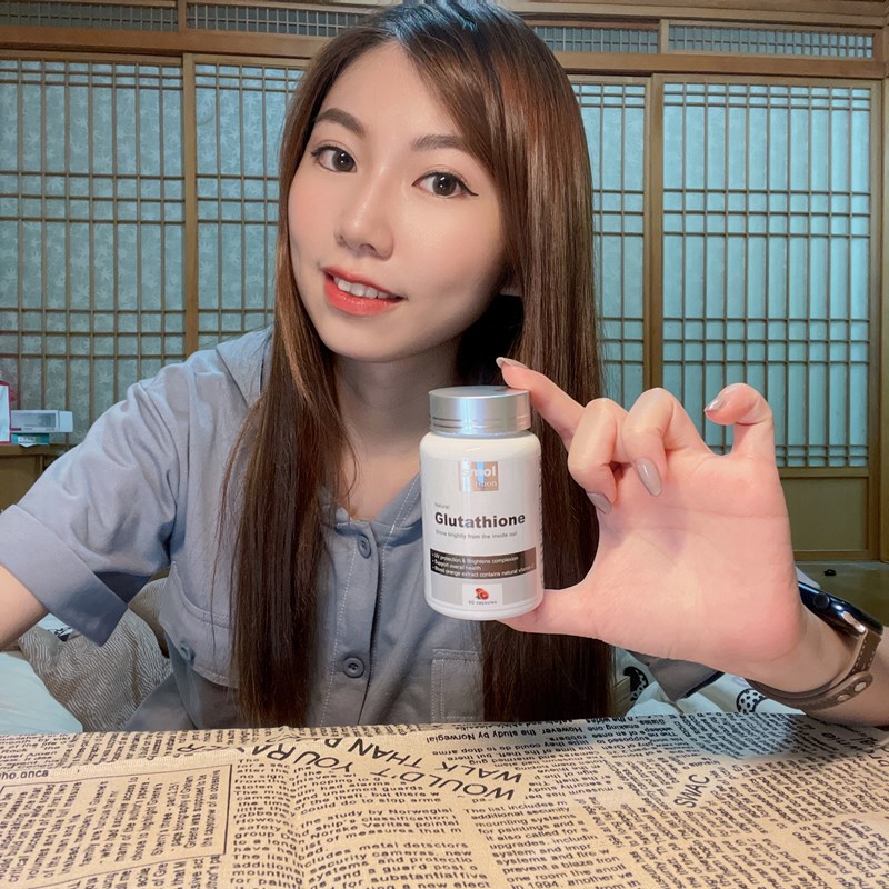 女人知己試用大隊,口碑行銷,部落客行銷,SMOL澄淨亮妍複方膠囊,SMOL,妮萃美,SMOL莫斯,澄淨亮妍複方膠囊,穀光甘肽,GSH,血橙,圓酵母,幫助入睡,日本,glutathione,賽洛美,養顏美容,助眠,吃的青春露,亮妍透光,好氣色