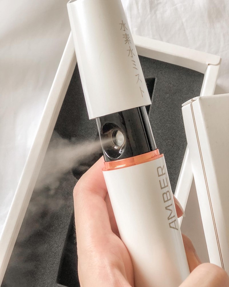 女人知己試用大隊,口碑行銷,部落客行銷,AMBER水素水美膚儀,AMBER水素水美膚儀,保濕,定妝,舒護,科技,時尚,氣霧細緻,氫水,感應環,日本保養,輕巧,取代日常化妝水,保濕噴霧,定妝噴霧,舒緩噴霧,充電＋純水＝即可使用