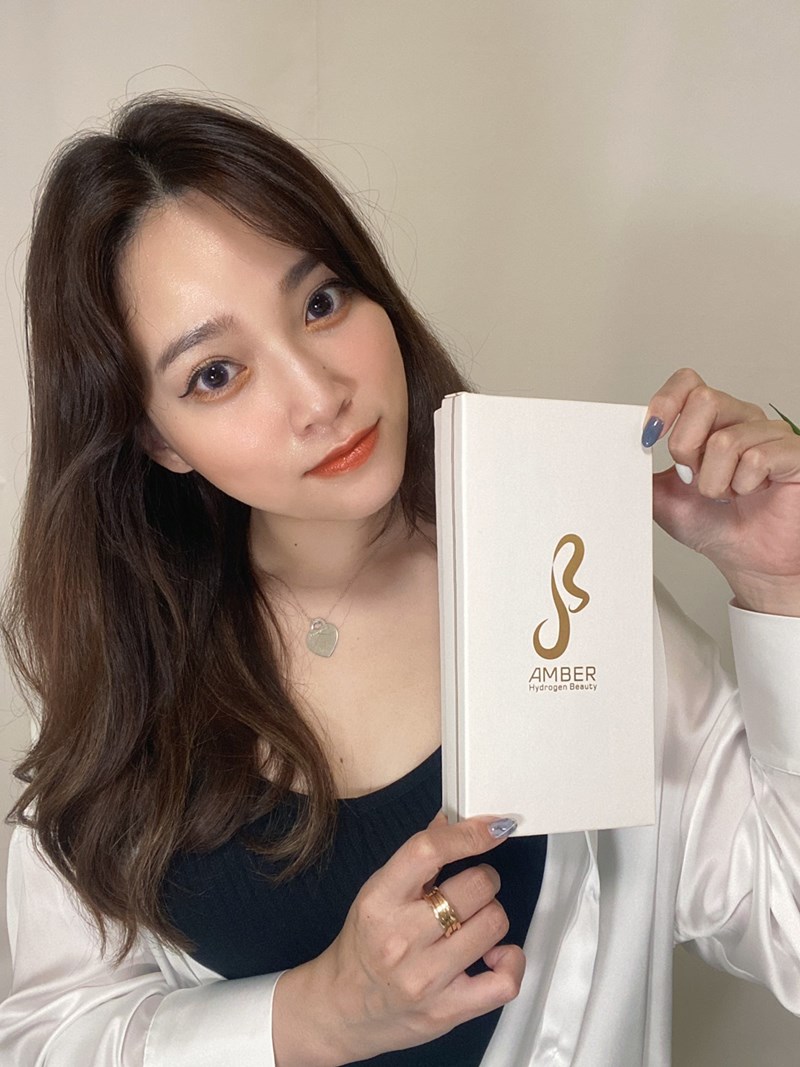 女人知己試用大隊,口碑行銷,部落客行銷,AMBER水素水美膚儀,AMBER水素水美膚儀,保濕,定妝,舒護,科技,時尚,氣霧細緻,氫水,感應環,日本保養,輕巧,取代日常化妝水,保濕噴霧,定妝噴霧,舒緩噴霧,充電＋純水＝即可使用
