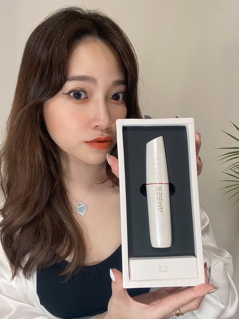 女人知己試用大隊,口碑行銷,部落客行銷,AMBER水素水美膚儀,AMBER水素水美膚儀,保濕,定妝,舒護,科技,時尚,氣霧細緻,氫水,感應環,日本保養,輕巧,取代日常化妝水,保濕噴霧,定妝噴霧,舒緩噴霧,充電＋純水＝即可使用