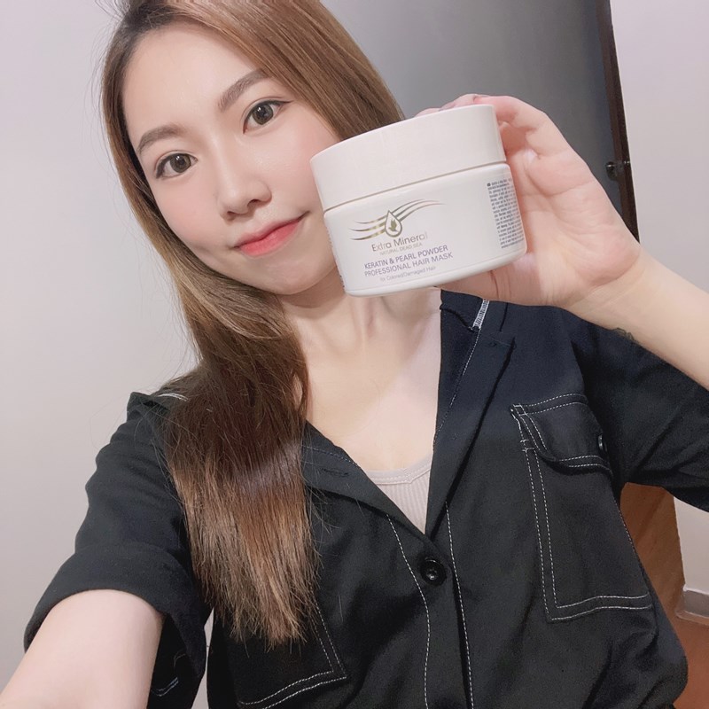 女人知己試用大隊,口碑行銷,部落客行銷,Extra Mineral 專業護色髮膜,Extra Mineral角蛋白&珍珠粉-專業護色髮膜,Extra Mineral,專業護色髮膜,無爭議化學物質,無環境傷害,無動物實驗,以色列原裝進口,含有珍貴角蛋白,珍珠粉和死海礦物質,修復染燙後受損髮質，同時具有強大的護色功用,礦物質微量元素是組織修復的重要元素,深層修護,柔順保水光澤重現髮絲生命力,回購率高,Extra Mineral結合創新美容技術與死海天然礦藏,獨特配方在修護髮絲的同時不造成髮根負擔,由專業化學家配製，經過以色列認證實驗室的嚴格測試，以確保其安全性和有效性,Extra Mineral系列香氛以舊巴黎街道的記憶為基調，加入地中海的獨特氛圍，以柑橘,桉樹,石榴為主調,以色列政府頒發傑出產品出口製造商,優良死海產品標章,GMP ISO認證,生菌數檢驗合格