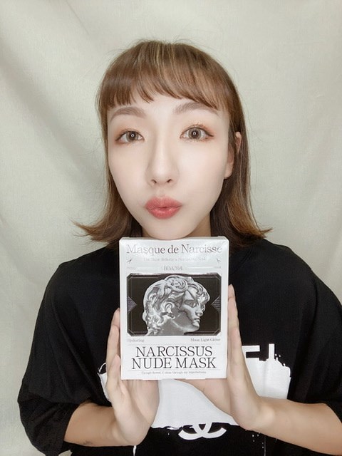 女人知己試用大隊,口碑行銷,部落客行銷,BEMORAL納西瑟斯裸妝面膜,散發柔滑光澤！月光閃粉，10分鐘達到隔離裸素顏,植物萃取日本林原生物糖類，含豐富鉀離子，幫助細胞保持滲透平衡，協助水份完整進入細胞,取用德國引領全球的「閃光粉特殊原料」並合乎歐盟法規，達最高品質與規範要求的安全成份,特級研發面膜紙採用日本紡織領先技術製作以棉籽絨為原料的再生纖維素的纖維組織，具優良的保水性,緊密服貼性,高度透明性,取得SGS檢驗認證,#裸妝面膜