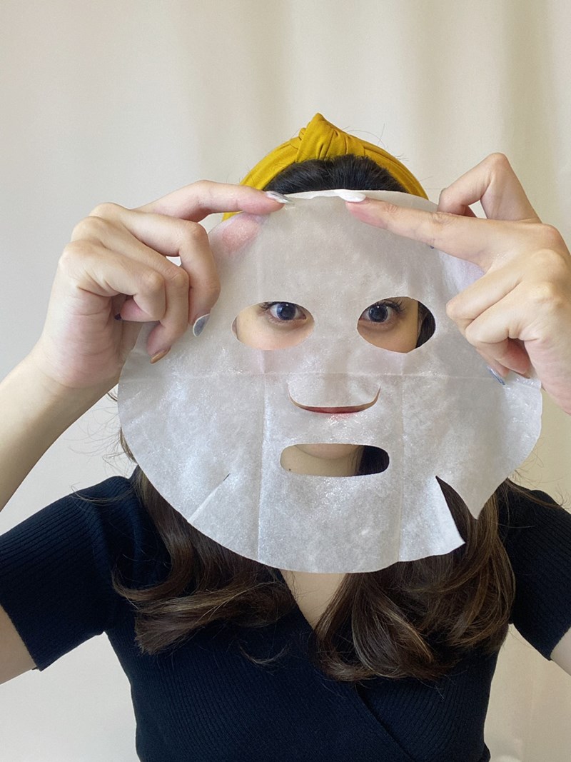 女人知己試用大隊,口碑行銷,部落客行銷,BEMORAL納西瑟斯裸妝面膜,散發柔滑光澤！月光閃粉，10分鐘達到隔離裸素顏,植物萃取日本林原生物糖類，含豐富鉀離子，幫助細胞保持滲透平衡，協助水份完整進入細胞,取用德國引領全球的「閃光粉特殊原料」並合乎歐盟法規，達最高品質與規範要求的安全成份,特級研發面膜紙採用日本紡織領先技術製作以棉籽絨為原料的再生纖維素的纖維組織，具優良的保水性,緊密服貼性,高度透明性,取得SGS檢驗認證,#裸妝面膜