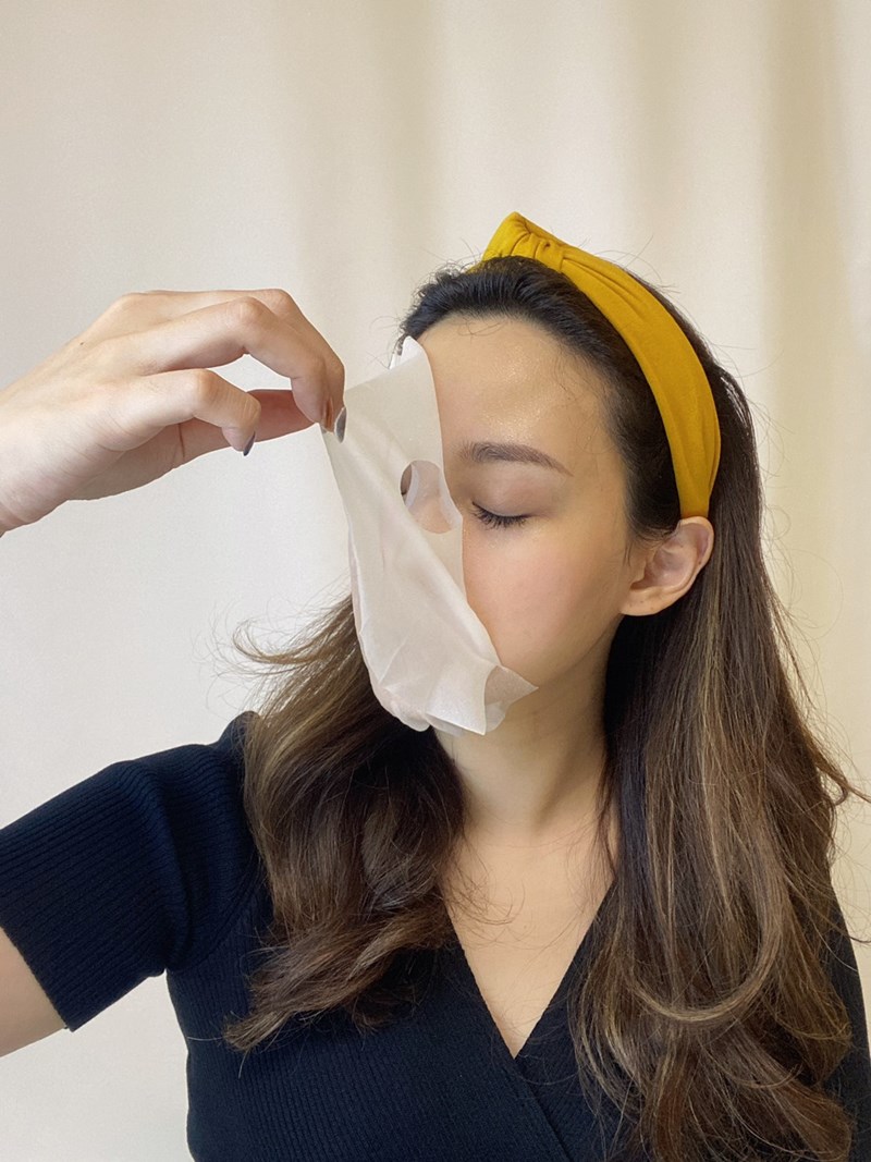 女人知己試用大隊,口碑行銷,部落客行銷,BEMORAL納西瑟斯裸妝面膜,散發柔滑光澤！月光閃粉，10分鐘達到隔離裸素顏,植物萃取日本林原生物糖類，含豐富鉀離子，幫助細胞保持滲透平衡，協助水份完整進入細胞,取用德國引領全球的「閃光粉特殊原料」並合乎歐盟法規，達最高品質與規範要求的安全成份,特級研發面膜紙採用日本紡織領先技術製作以棉籽絨為原料的再生纖維素的纖維組織，具優良的保水性,緊密服貼性,高度透明性,取得SGS檢驗認證,#裸妝面膜