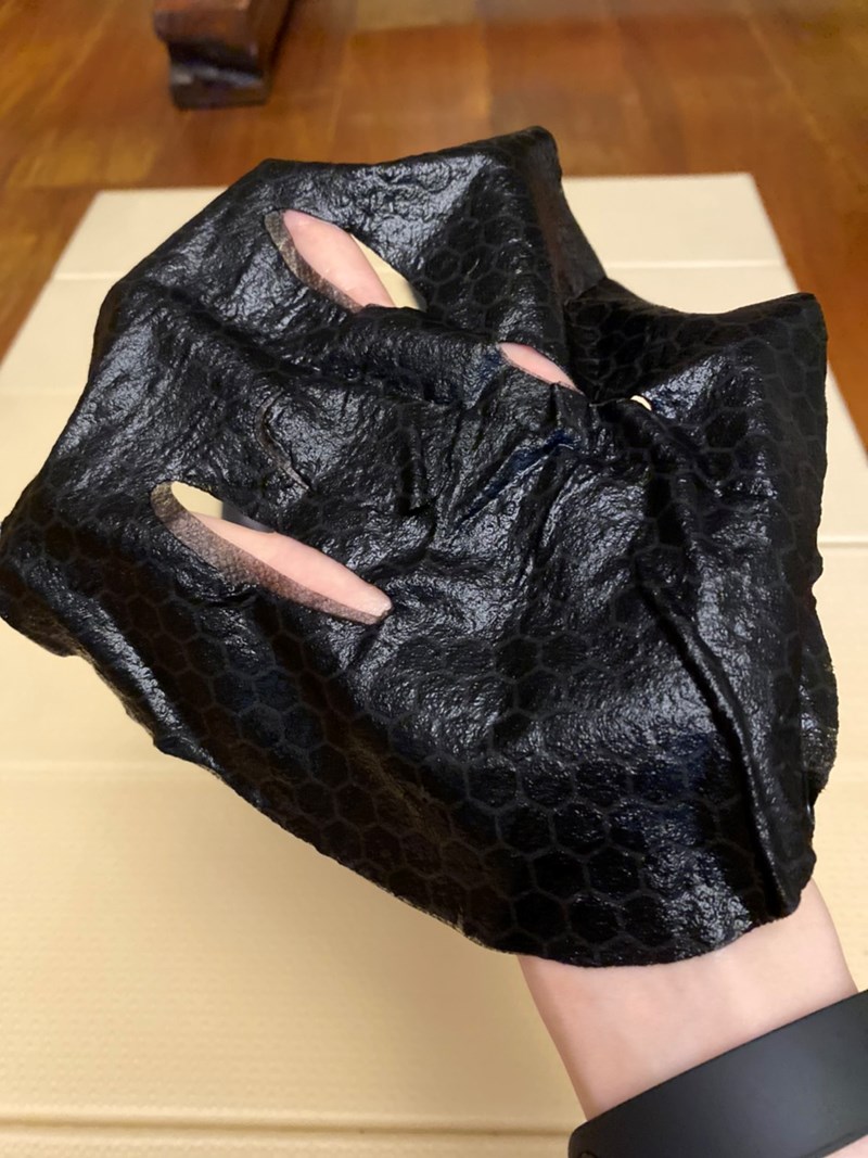 女人知己試用大隊,口碑行銷,部落客行銷,TYCHE太姬  石墨烯活顏鑽光面膜 ,TYCHE太姬,石墨烯,面膜,黑面膜,石墨烯面膜,石墨烯活顏鑽光面膜,面膜界的美肌導入儀,六胜肽,蠶絲蛋白,傳明酸,海藻醣,台灣面膜,台灣保養品牌,保溼,緊緻,賦活