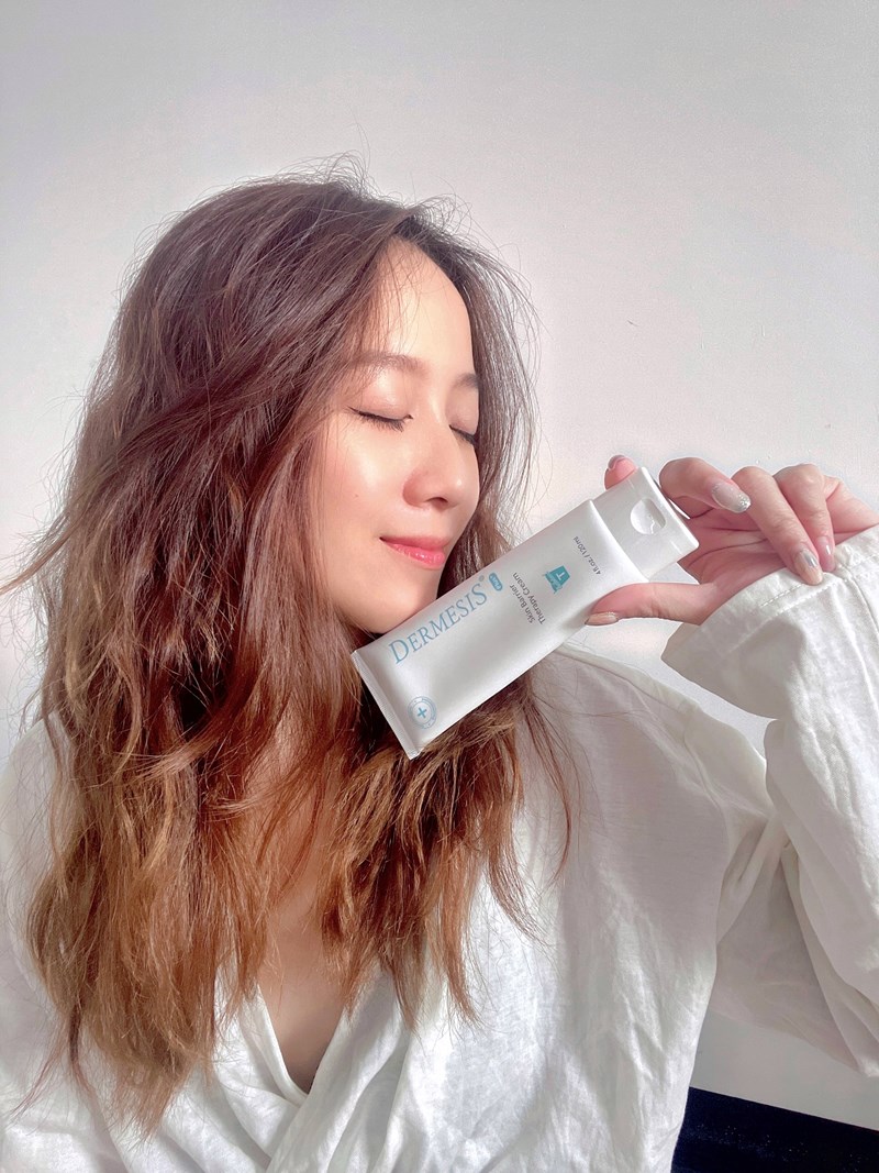 女人知己試用大隊,口碑行銷,部落客行銷,Dermesis迪敏施 Plus 涵鈣休異膚乳霜 滋潤型 120ml,Dermesis迪敏施,滋潤,保溼,舒緩,針對敏感性肌膚皮膚修護屏障,保溼性佳,更加滋潤,減緩水分散失,修護乾燥,有效預防皮膚乾裂,減少肌膚脫屑/脫皮,保濕舒緩,長效滋潤,俢護健康肌