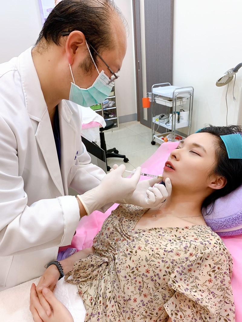 女人知己試用大隊,口碑行銷,部落客行銷,美怡雅時尚美學,彰化醫美,美怡雅時尚美學,每一秒都是你的高光時刻,美麗其實很簡單,賴政光醫師,高壓氧氣艙,醫學美容,雷射光療,抗老醫學,微整形,肉毒,玻尿酸,音波,腋下除毛,聚左旋乳酸,舒顏萃