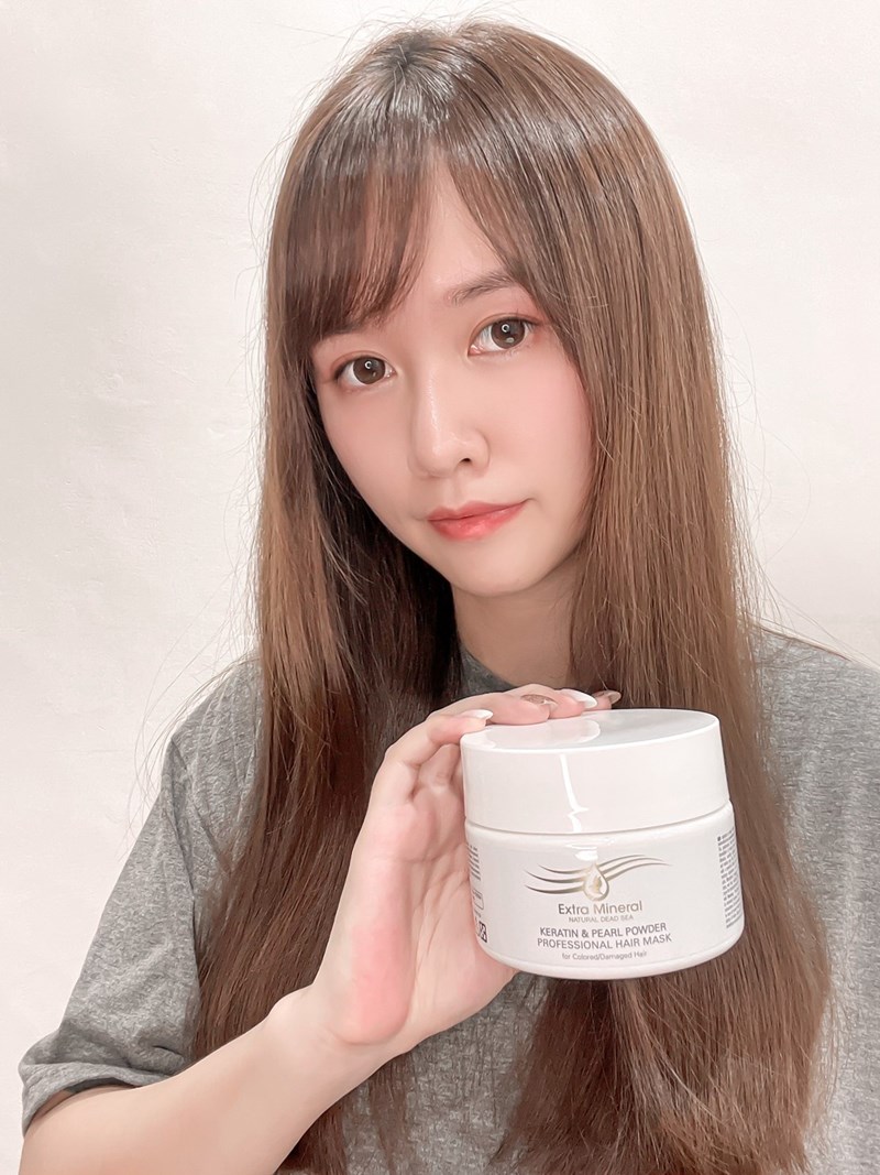 女人知己試用大隊,口碑行銷,部落客行銷,Extra Mineral 專業護色髮膜,Extra Mineral角蛋白&珍珠粉-專業護色髮膜,Extra Mineral,專業護色髮膜,無爭議化學物質,無環境傷害,無動物實驗,以色列原裝進口,含有珍貴角蛋白,珍珠粉和死海礦物質,修復染燙後受損髮質，同時具有強大的護色功用,礦物質微量元素是組織修復的重要元素,深層修護,柔順保水光澤重現髮絲生命力,回購率高,Extra Mineral結合創新美容技術與死海天然礦藏,獨特配方在修護髮絲的同時不造成髮根負擔,由專業化學家配製，經過以色列認證實驗室的嚴格測試，以確保其安全性和有效性,Extra Mineral系列香氛以舊巴黎街道的記憶為基調，加入地中海的獨特氛圍，以柑橘,桉樹,石榴為主調,以色列政府頒發傑出產品出口製造商,優良死海產品標章,GMP ISO認證,生菌數檢驗合格